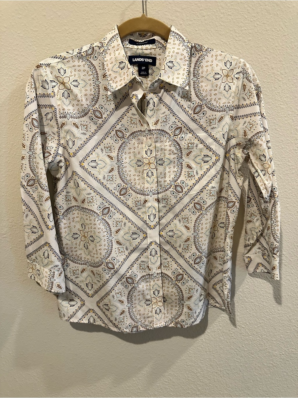 Lands' End Cream Button-Down Shirt with Subtle Multi-Color Medallion Print - Picture 4 of 7
